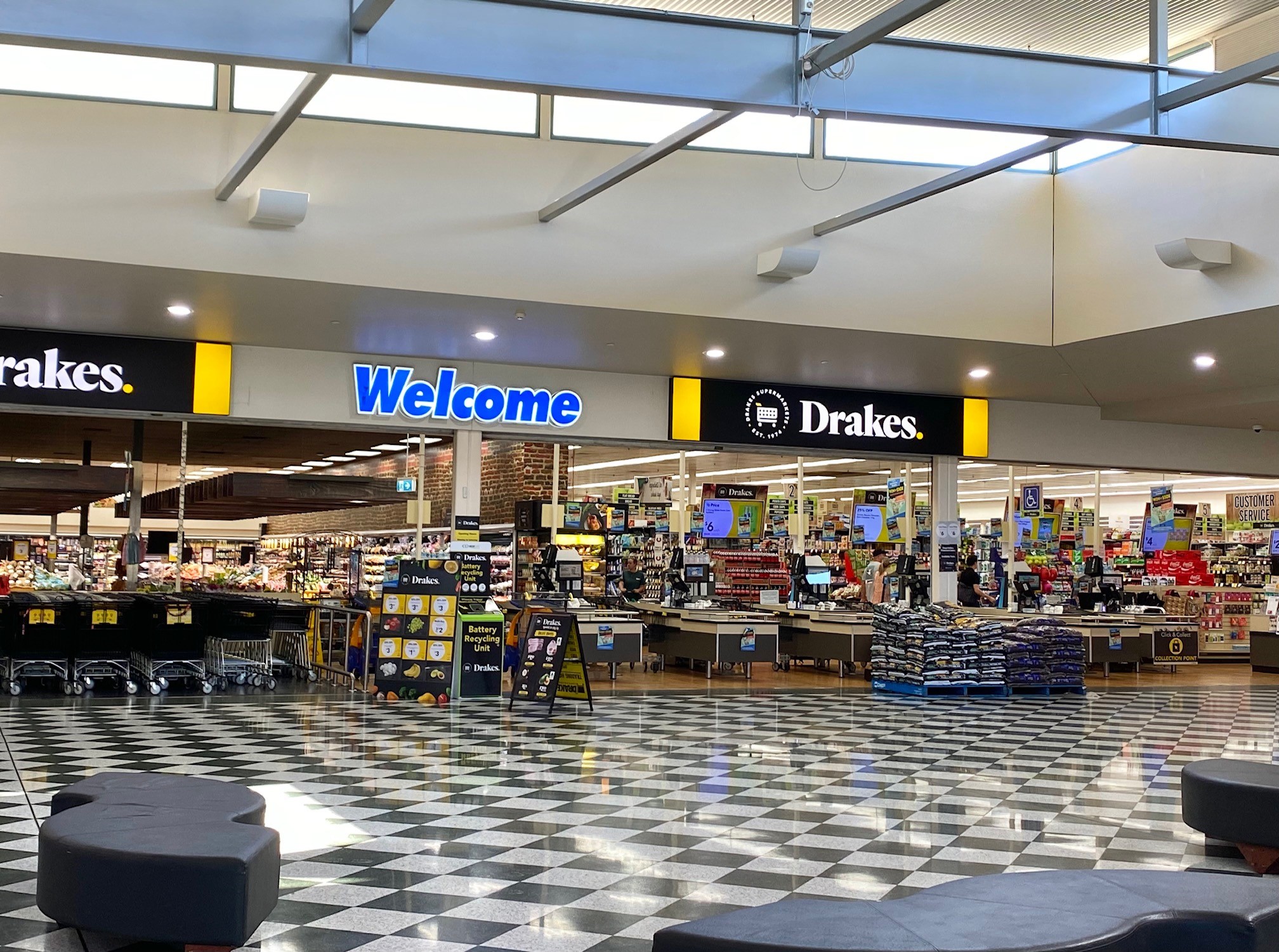 Drakes Winston Glades Shopping